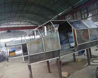 非标无动力游乐设备生产中