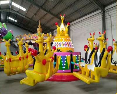 广场欢乐袋鼠跳