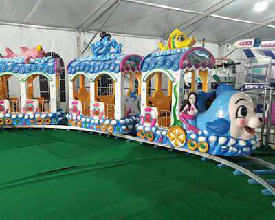 �̳����С��