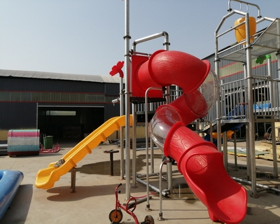 儿童水寨水屋设备