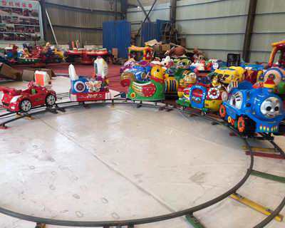 ����˹���С��